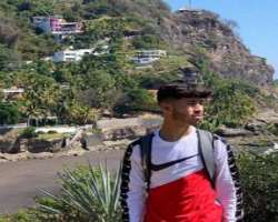 Jayden is a frequent traveler and also shared related photographs on Instagram.